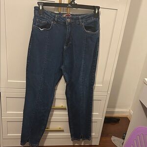 Stylish Indigo Women's Straight Leg Jeans